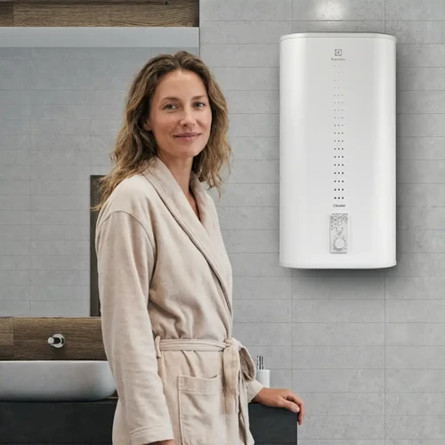 Водонагреватель Electrolux EWH Citadel в интерьере ванной